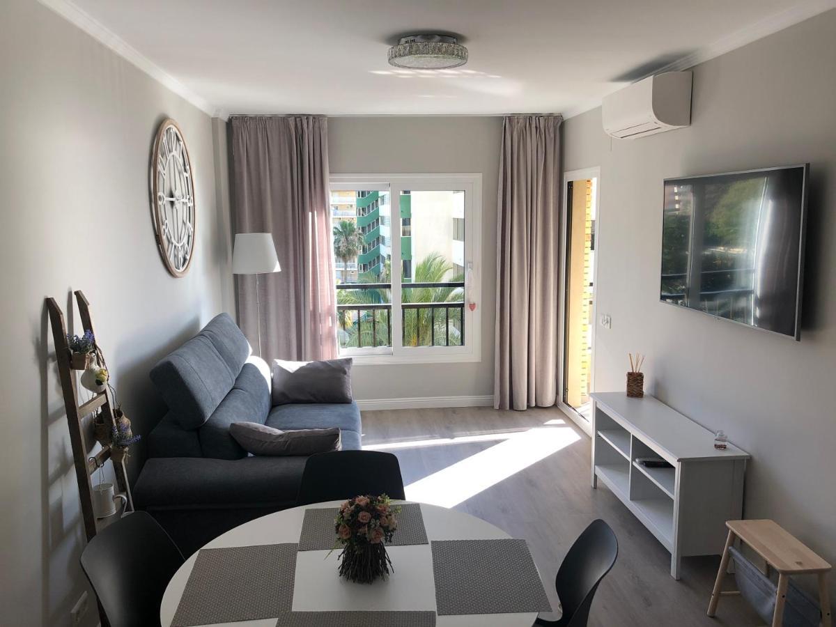 Beachfront Apartment In Fuengirola New Exterior foto